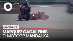 Video: Detik-detik Marc Marquez-Bezzecchi Crash di Mandalika