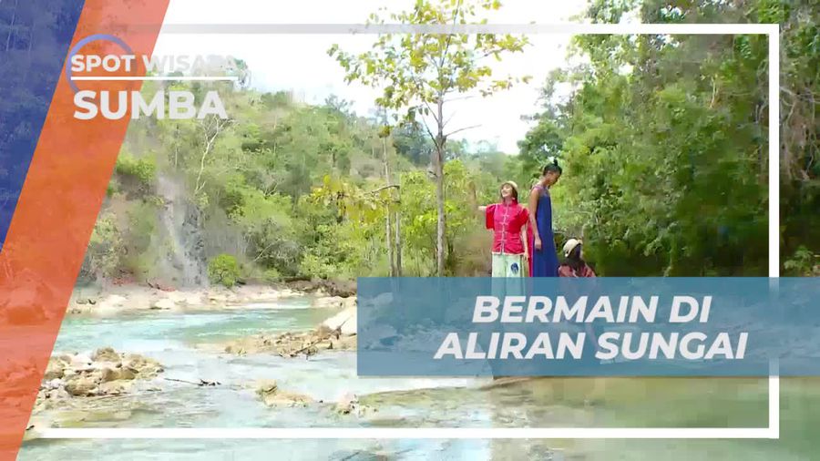 Mengunjungi dan Bermain di Sungai Segar saat Perjalanan ke Sumba  