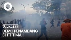 Video: Demo Penambang di Babel Sempat Ricuh, Massa Rusak Pagar-Pecahkan Kaca