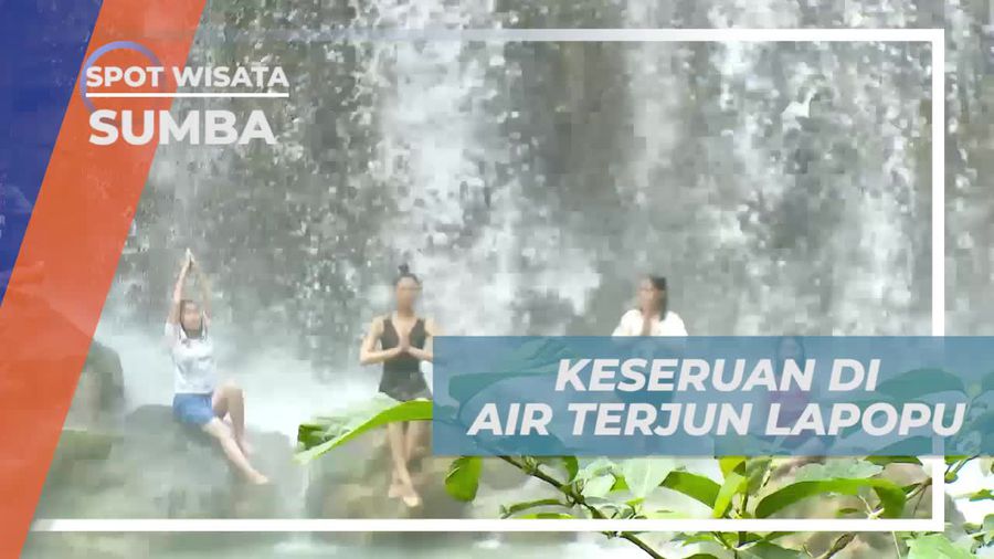 Bersantai dan Bermain Air di Air Terjun Lapopu yang Menakjubkan di Sumba  