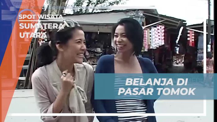Berbelanja di Pasar Tomok, Sumatera Utara
