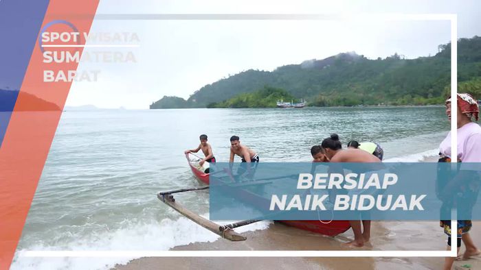 Rasakan Serunya Naik Biduak di Pantai Paku Sumatera Barat