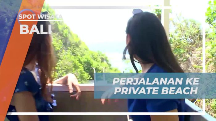 Menuruni Akses Menuju Private Beach yang Menawannya di Bali
