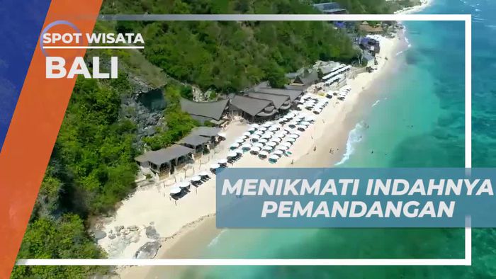 Mengagumi Keindahan Pemandangan di Private Beach di Bali