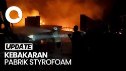 Video: Si Jago Merah Lalap Pabrik Styrofoam di Tabanan Bali 