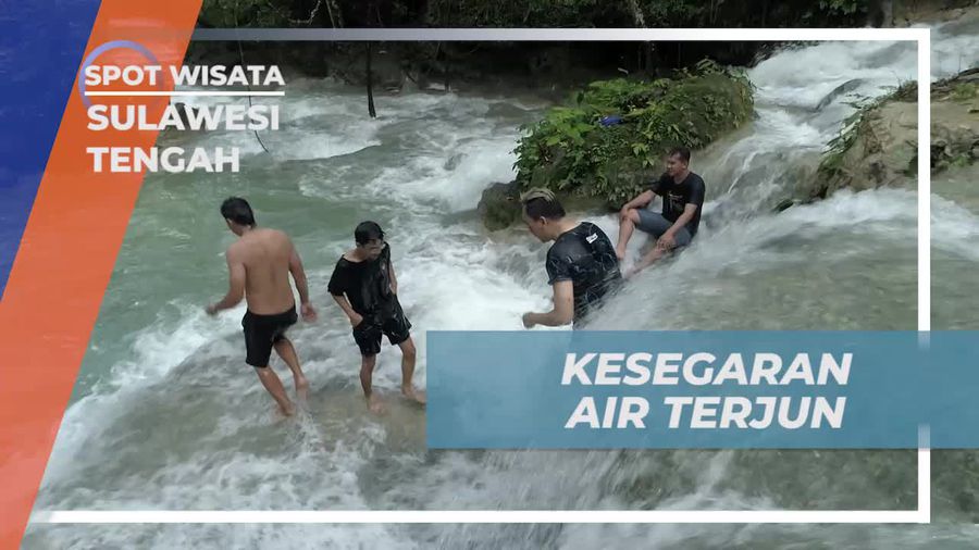 Menyegarkan Jiwa dengan Berenang di Aliran Air Terjun Uwe Molino, Sulawesi Tengah