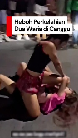 Video: Viral Dua Waria Saling Tendang-Jambak Hingga Tersungkur di Canggu
