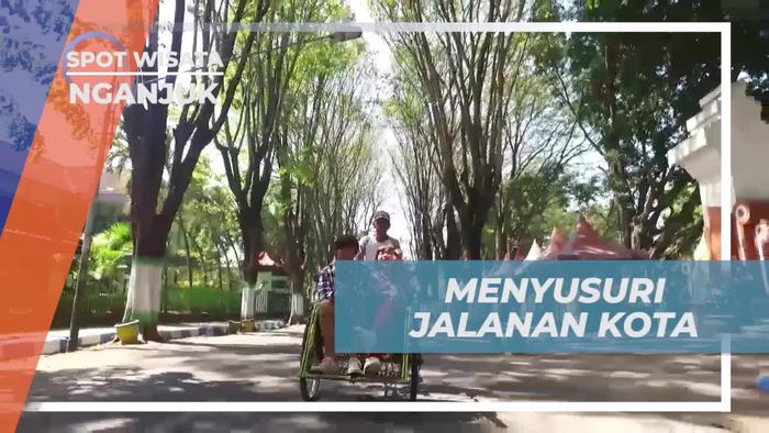 Bergembira Menyusuri Jalanan Kota Nganjuk dengan Becak