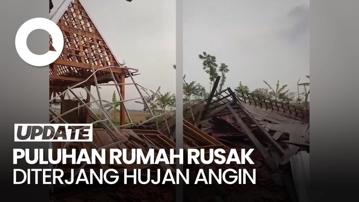 Video: Puluhan Rumah di Blora dan Grobogan Rusak Usai Diterjang Hujan Angin