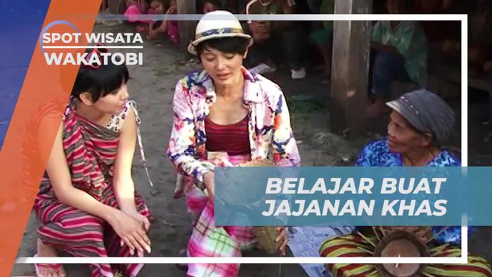 Belajar Membuat Jajanan Khas dengan Warga Lokal di Wakatobi