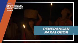 Menerangi Malam dengan Obor Tradisional di Nusa Tenggara Timur