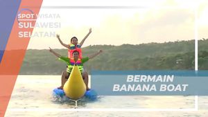 Menikmati Keseruan Bermain Banana Boat di Pantai Tanjung Bira, Sulawesi Selatan