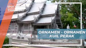 Mengagumi Ornamen Kuil Perak yang Berusia Lebih dari 500 Tahun di Thailand  