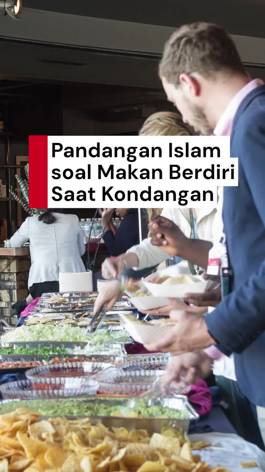Video: Hukum Makan Berdiri Saat Kondangan bagi Muslim