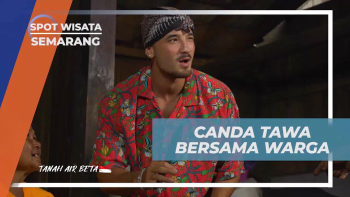 Menikmati Canda Tawa Bersama Warga Saat Mengolah Kolang-Kaling di Semarang  