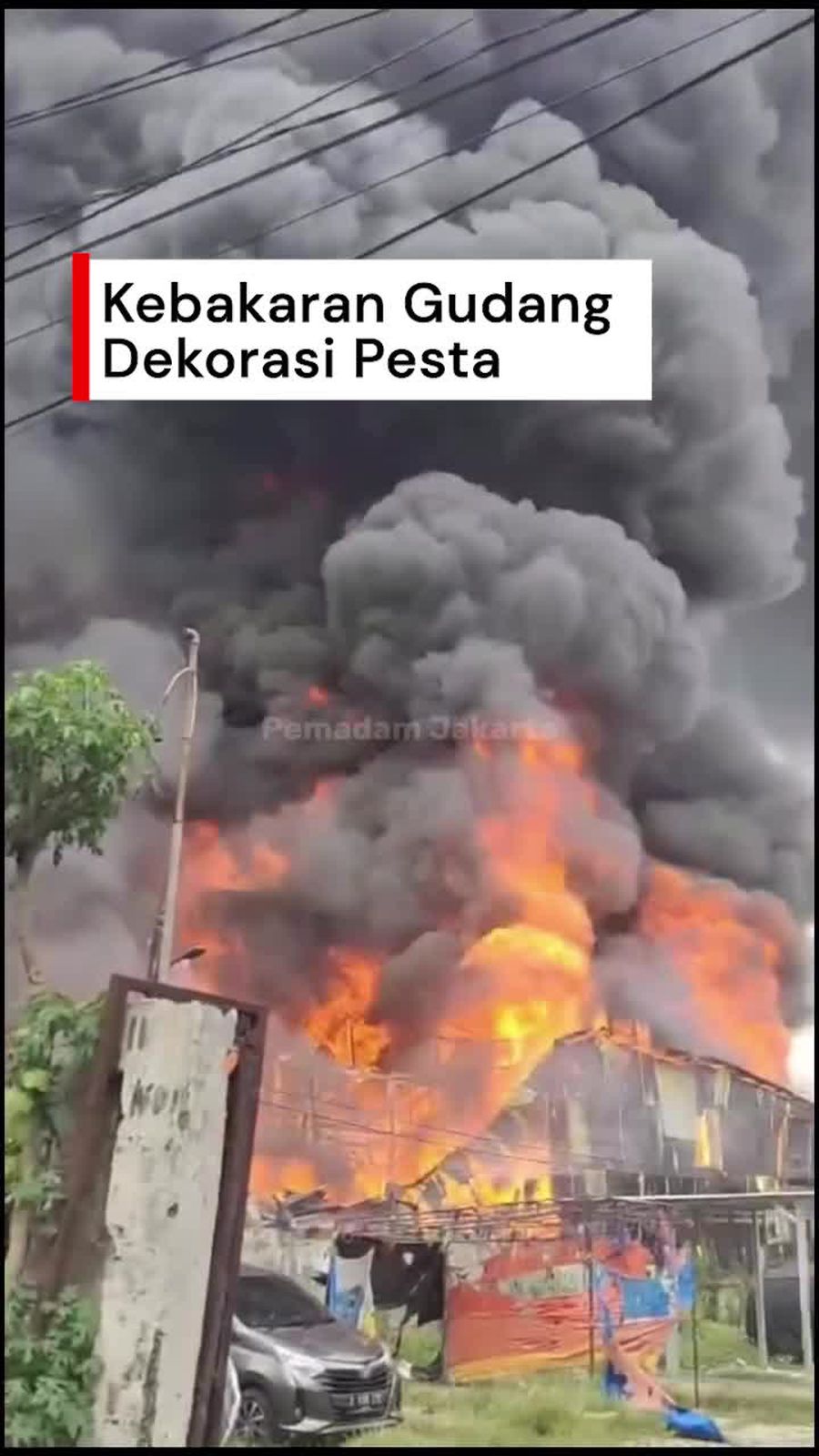 Video: Gudang di Jaktim Terbakar, Diduga Dipicu Korsleting Listrik Video: Gudang di Jaktim Terbakar, Diduga Dipicu Korsleting Listrik
