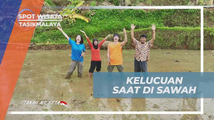 Menghadirkan Kelucuan Saat Beraktivitas di Sawah di Tasikmalaya