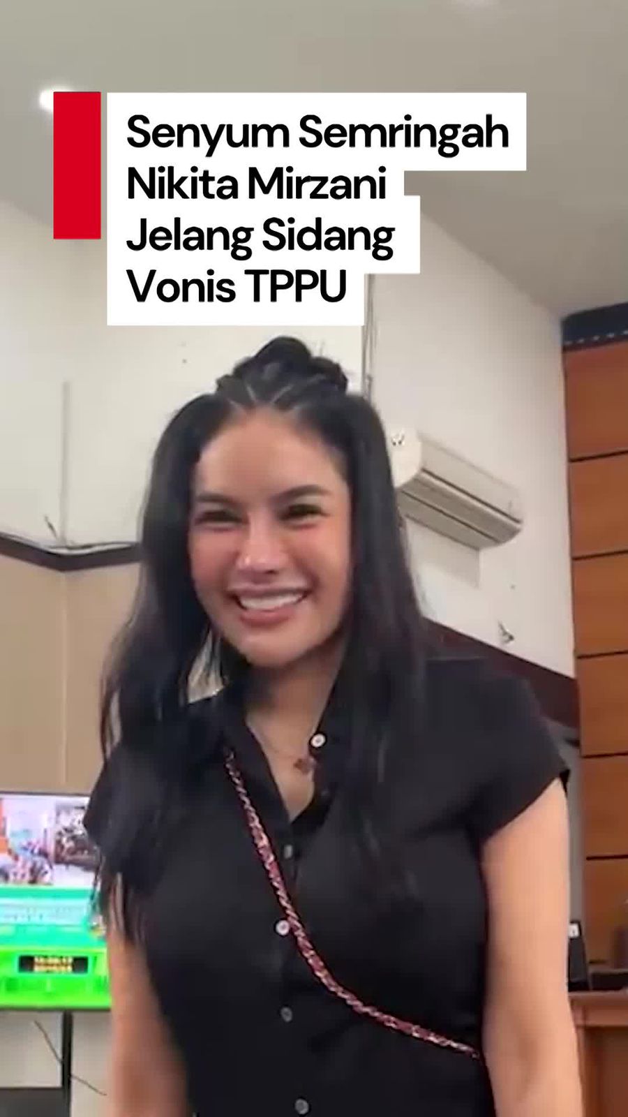 Video Jelang Sidang Vonis, Nikita: Makasih Sudah 7 Bulan Nemenin Selalu Video Jelang Sidang Vonis, Nikita: Makasih Sudah 7 Bulan Nemenin Selalu