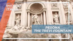 Mengunjungi Trevi Fountain dan Menikmati Keramaian serta Aktivitasnya di Roma, Italia  