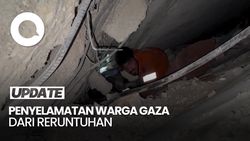 Video Tim SAR Palestina Cari Warga Tertimbun Seusai Serangan Israel