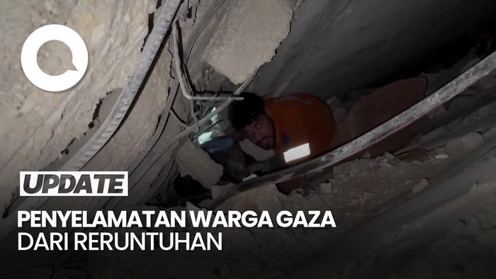 Video Tim SAR Palestina Cari Warga Tertimbun Seusai Serangan Israel