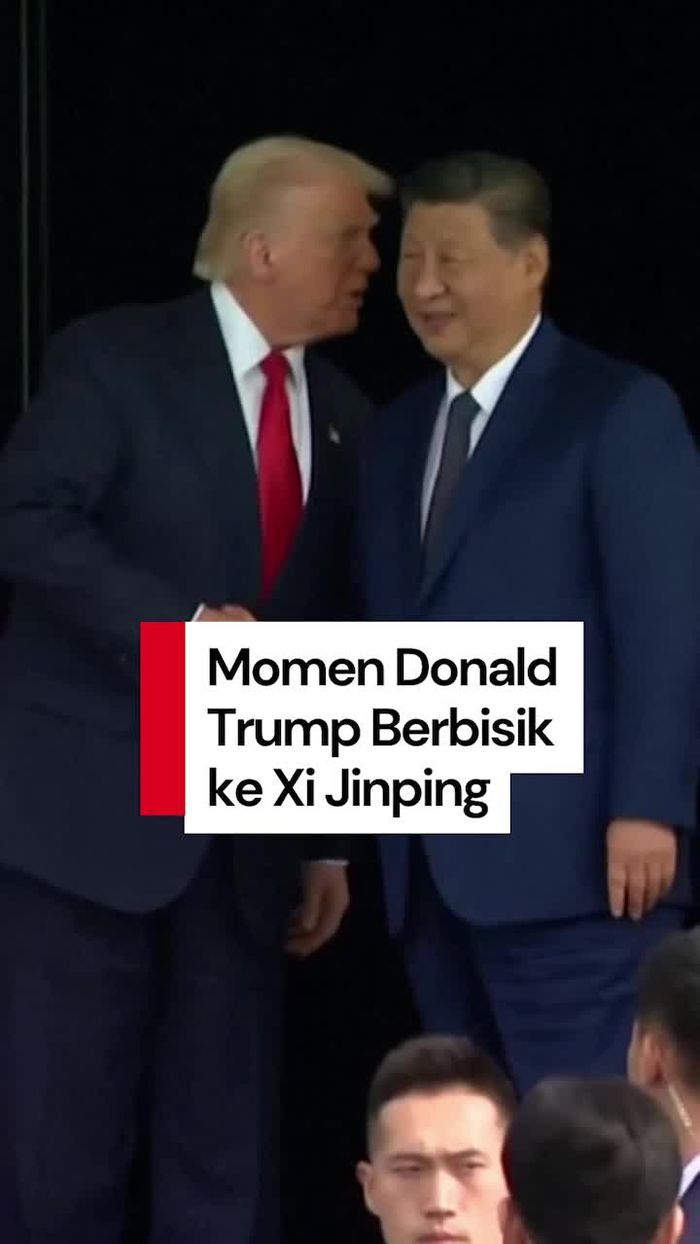 Video: Bisik-bisik Donald Trump ke Xi Jinping Usai Pertemuan di Korsel Video: Bisik-bisik Donald Trump ke Xi Jinping Usai Pertemuan di Korsel