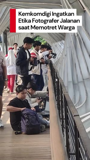Video Pesan Kemkomdigi ke Fotografer Jalanan: Ambil Foto Orang Harusnya Izin