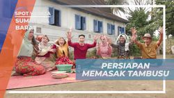 Belajar Memasak Kuliner Khas Sumatera Barat, Tambusu di Nagari Kapau  
