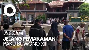 Video: Suasana Jelang Pemakaman Raja Keraton Solo PB XIII