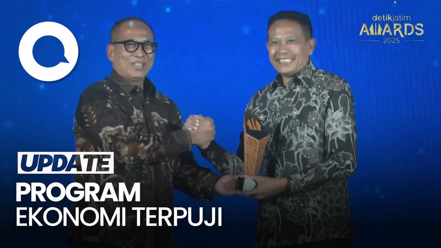 Video detikJatim Awards: Walkot Malang Terima Anugerah Program Ekonomi Terpuji