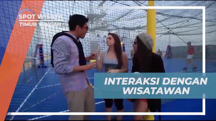 Mengikuti Aktivitas Seru dan Berinteraksi dengan Wisatawan di Kapal Pesiar, Timur Tengah  