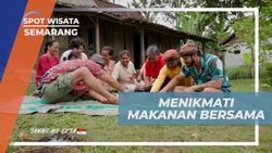 Menikmati Makanan Bersama Warga Setelah Memasak Keong Sawah di Banyubiru, Semarang  
