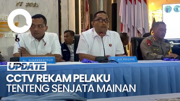Video CCTV Ungkap Siswa SMAN 72 Lepas Seragam-Bawa Senjata Mainan ke Masjid