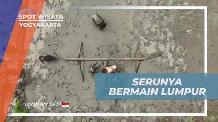 Menikmati Serunya Bermain Lumpur Bersama Warga di Yogyakarta  