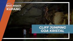 Melakukan Cliff Jumping di Goa Kristal dan Menikmati Sensasi Menyelam ke Laut di Kupang  