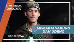 Memakai Sarung dan Udeng untuk Menunjukkan Identitas Warga di Desa Ranu Pani, Lumajang  