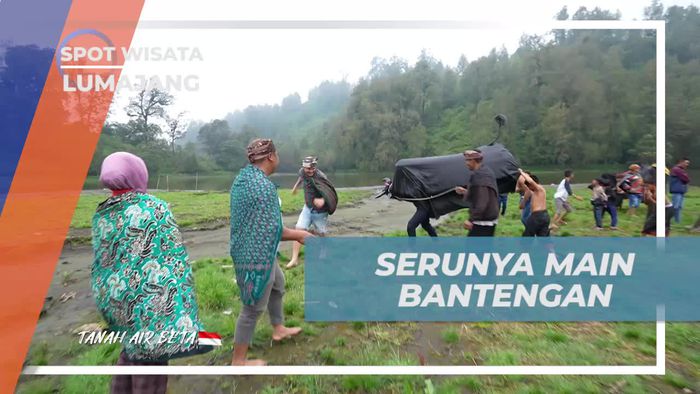 Menikmati Serunya Bermain Bantengan Bersama Warga di Lumajang  