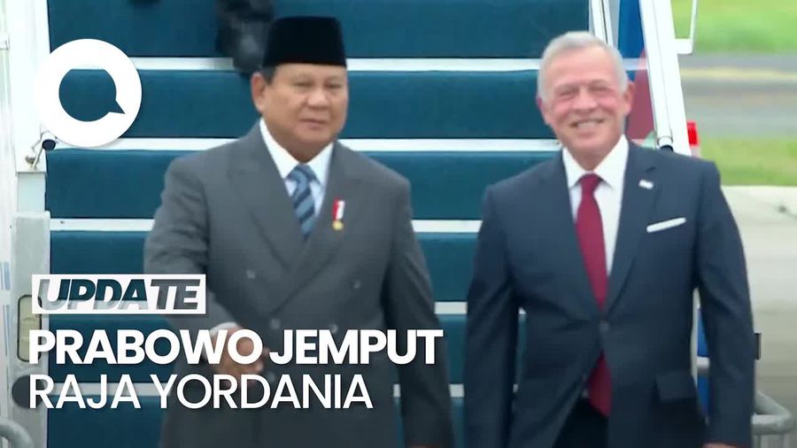 Video: Pelukan Hangat Prabowo Sambut Raja Yordania Abdullah II di Lanud Halim
