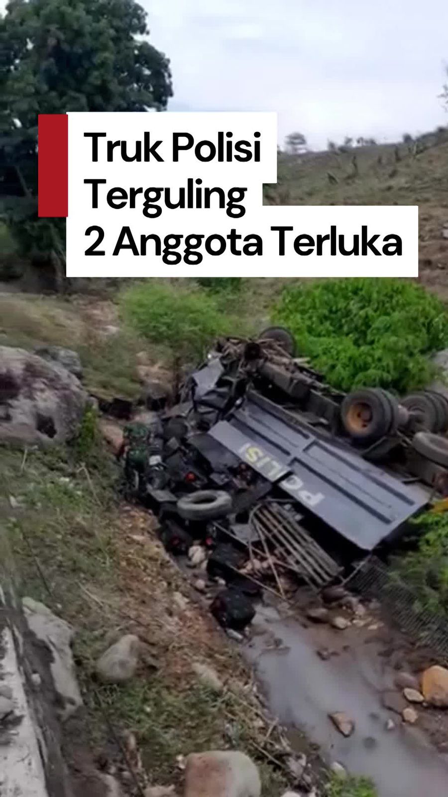 Video: Truk Dalmas Polisi Bawa Amunisi TNI Terguling di Dompu NTB