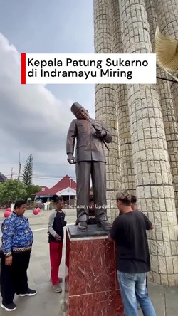 Video Viral Kepala Patung Sukarno di Indramayu Miring, Ini Penyebabnya