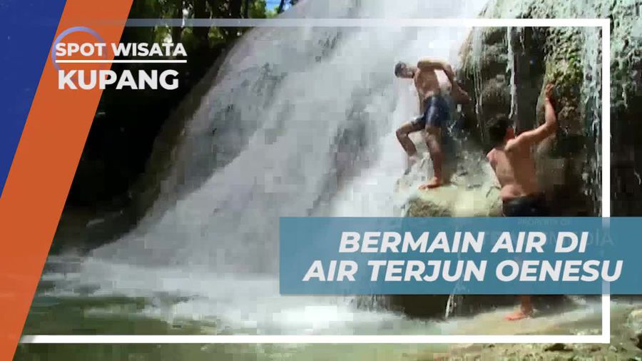 Bermain Air dan Melompat dari Tebing di Air Terjun Oenesu, Kupang  