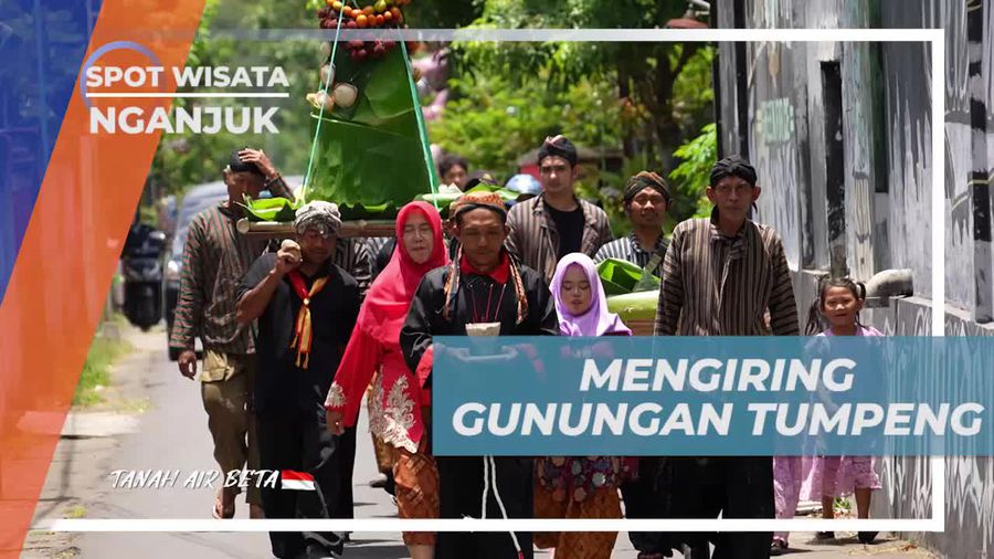 Memeriahkan Tradisi Ruwahan dengan Mengiring Gunungan di Nganjuk  
