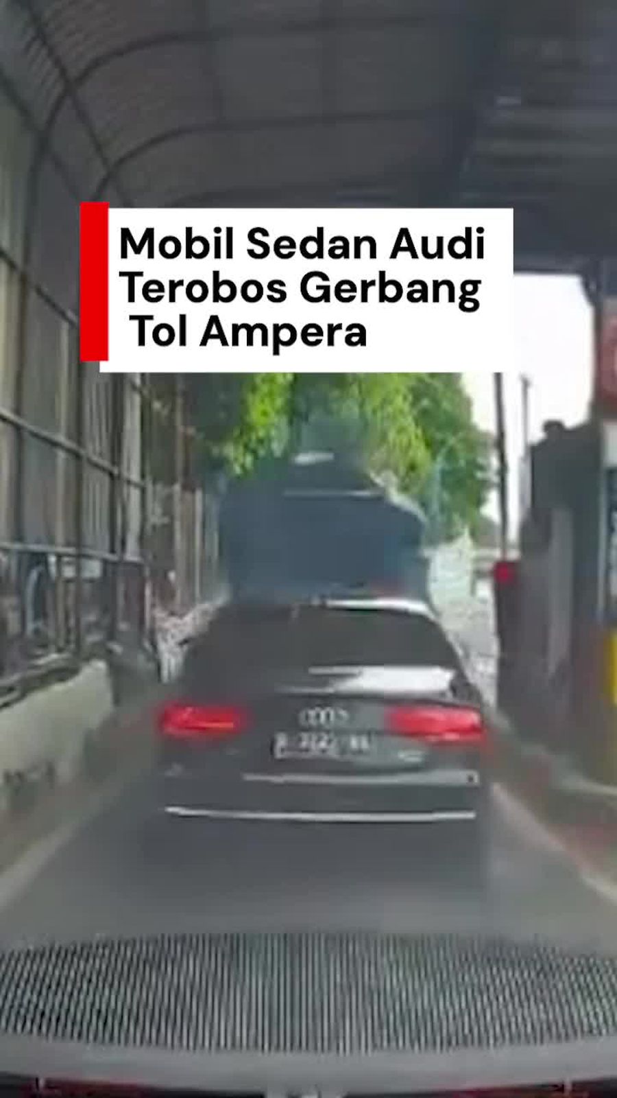 Video: Viral Mobil Sedan Audi Terobos Gerbang Tol Ampera, Modus Pepet Pikap