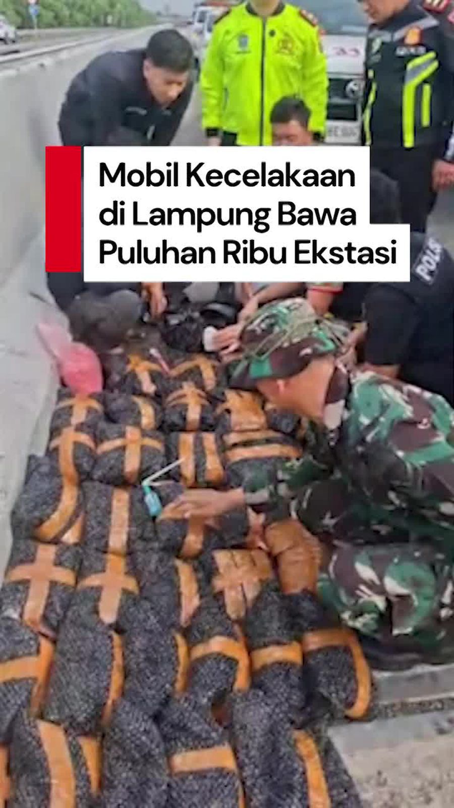 Video Mobil Kecelakaan di Tol Lampung Bawa Puluhan Ribu Ekstasi, Sopir Kabur