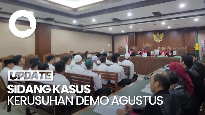 Video: 25 Pendemo Rusuh Jalani Sidang, Didakwa Rusak Fasum-Serang Polisi