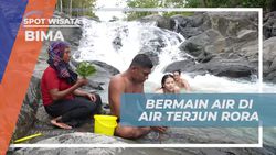 Bermain Air Segar di Air Terjun Rora, Bima  