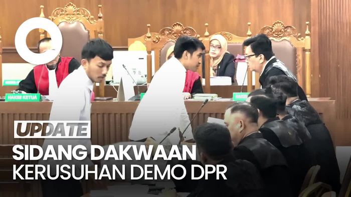 Video 2 Karyawan Jasa Ekspedisi Didakwa Rusak Fasum-Serang Aparat Saat Demo DPR