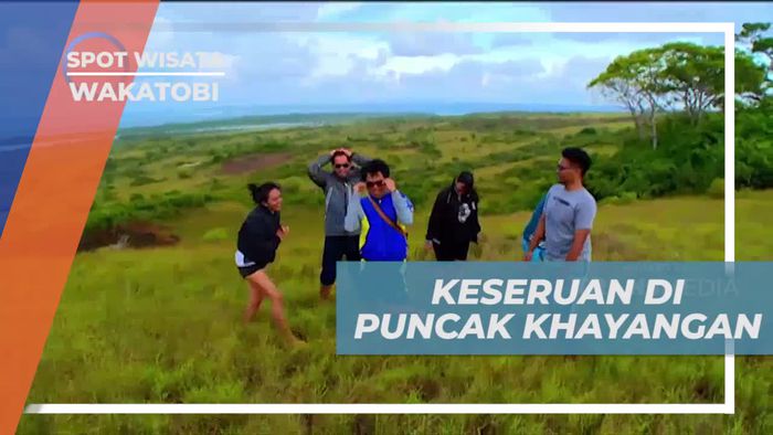 Melakukan Senam Pagi di Puncak Kahyangan Wakatobi  