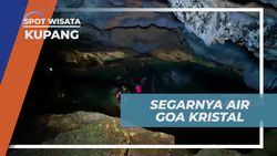 Menyelam dan Menikmati Air Jernih Goa Kristal yang Tembus ke Laut di Kupang 