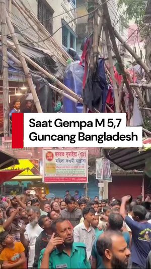Video: Warga Bangladesh Ceritakan Momen Diguncang Gempa M 5,7